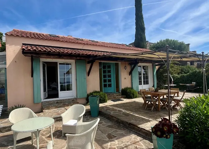 Paisible Vue Panoramique Le Lavandou